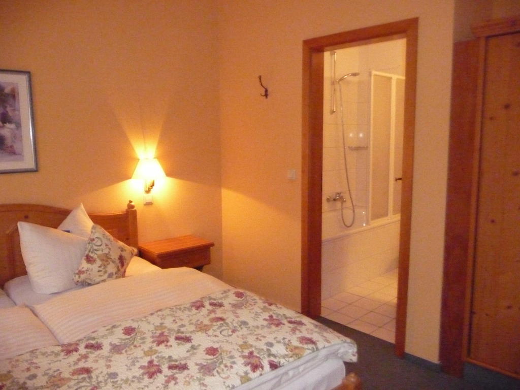 Hotel Am Grudenberg Halberstadt Room photo